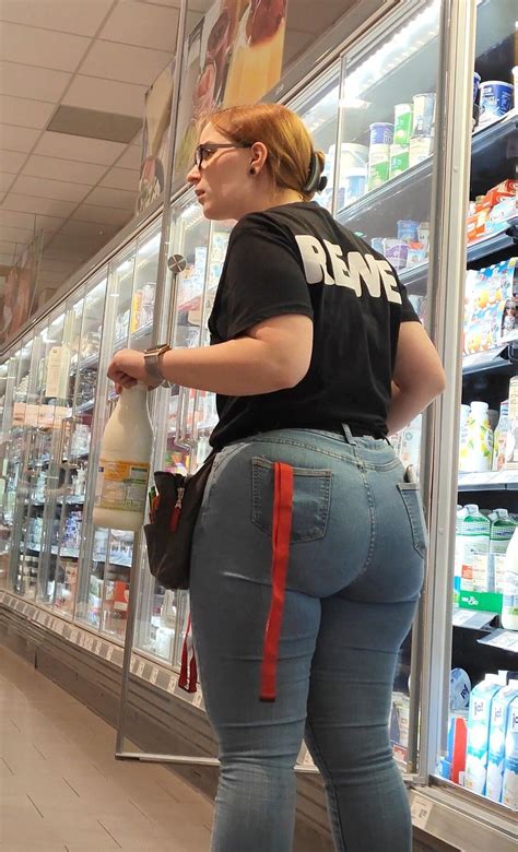 thick booty pawg